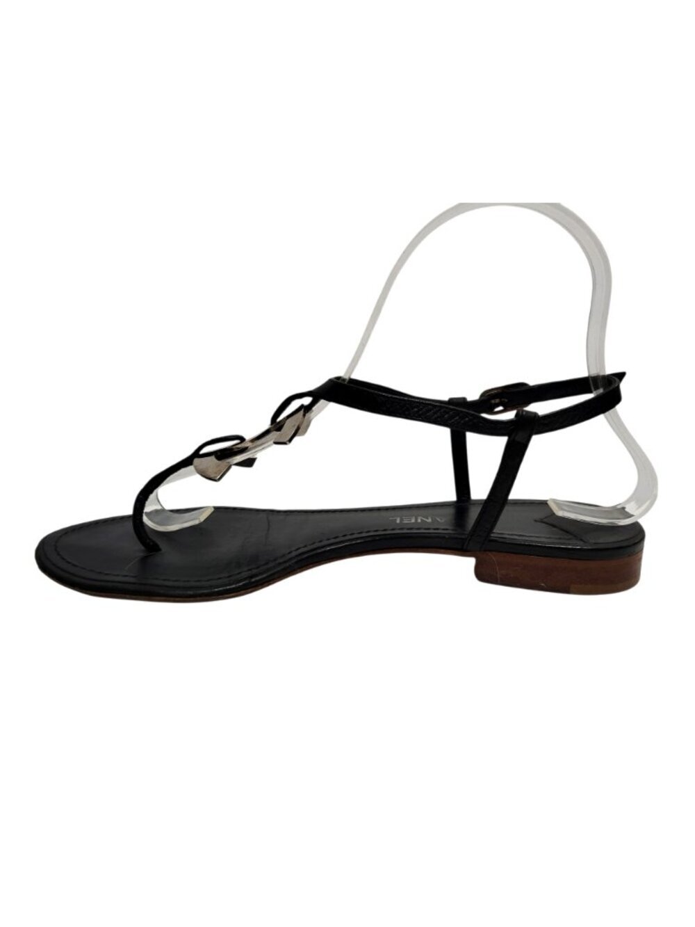 Chanel CC Logo T-Strap Leather Thong Sandals - Picture 9 of 17